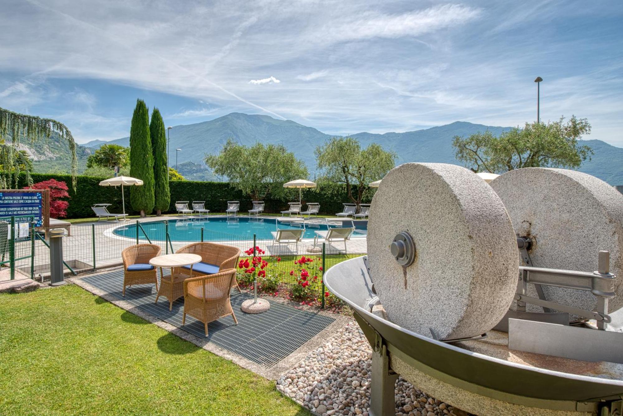 Residence Al Frantoio Арко Екстериор снимка