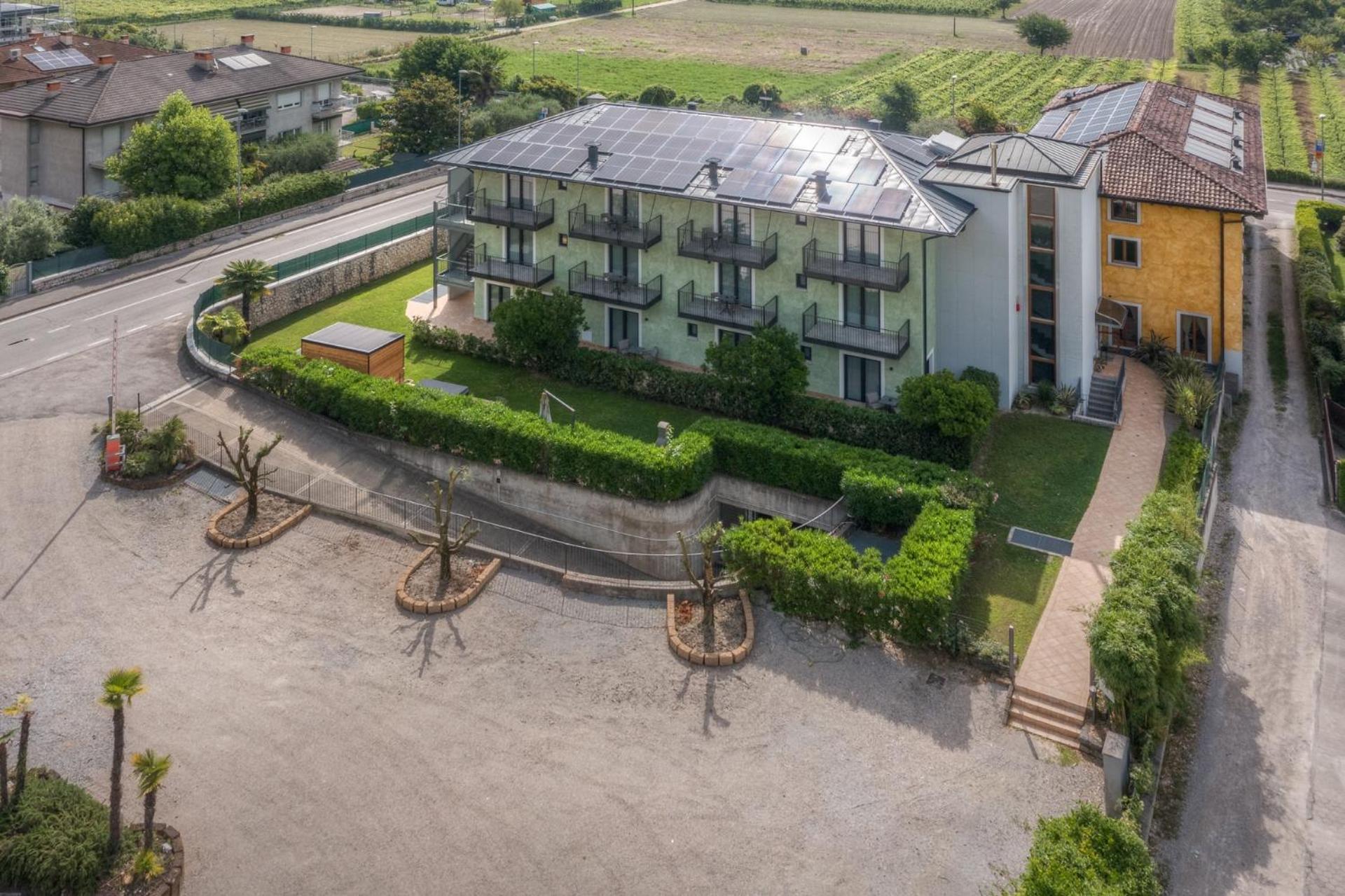 Residence Al Frantoio Арко Екстериор снимка