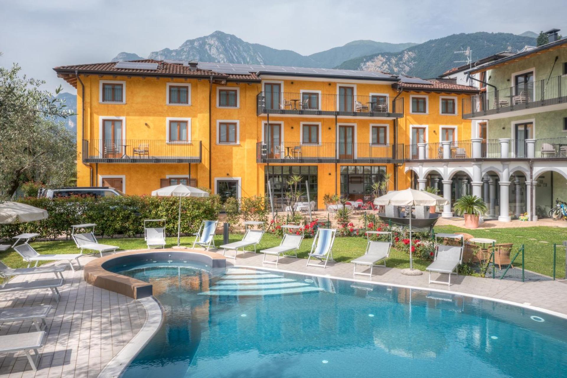 Residence Al Frantoio Арко Екстериор снимка